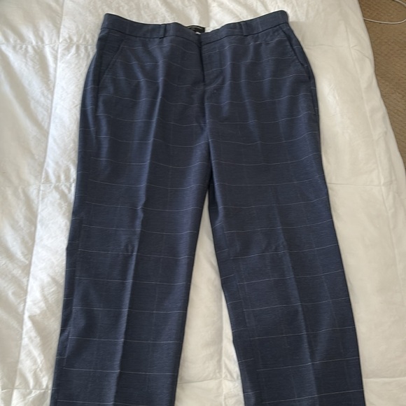 Blue-Grey stunning Pants with Subtle large squares   Size 10 - Picture 9 of 9